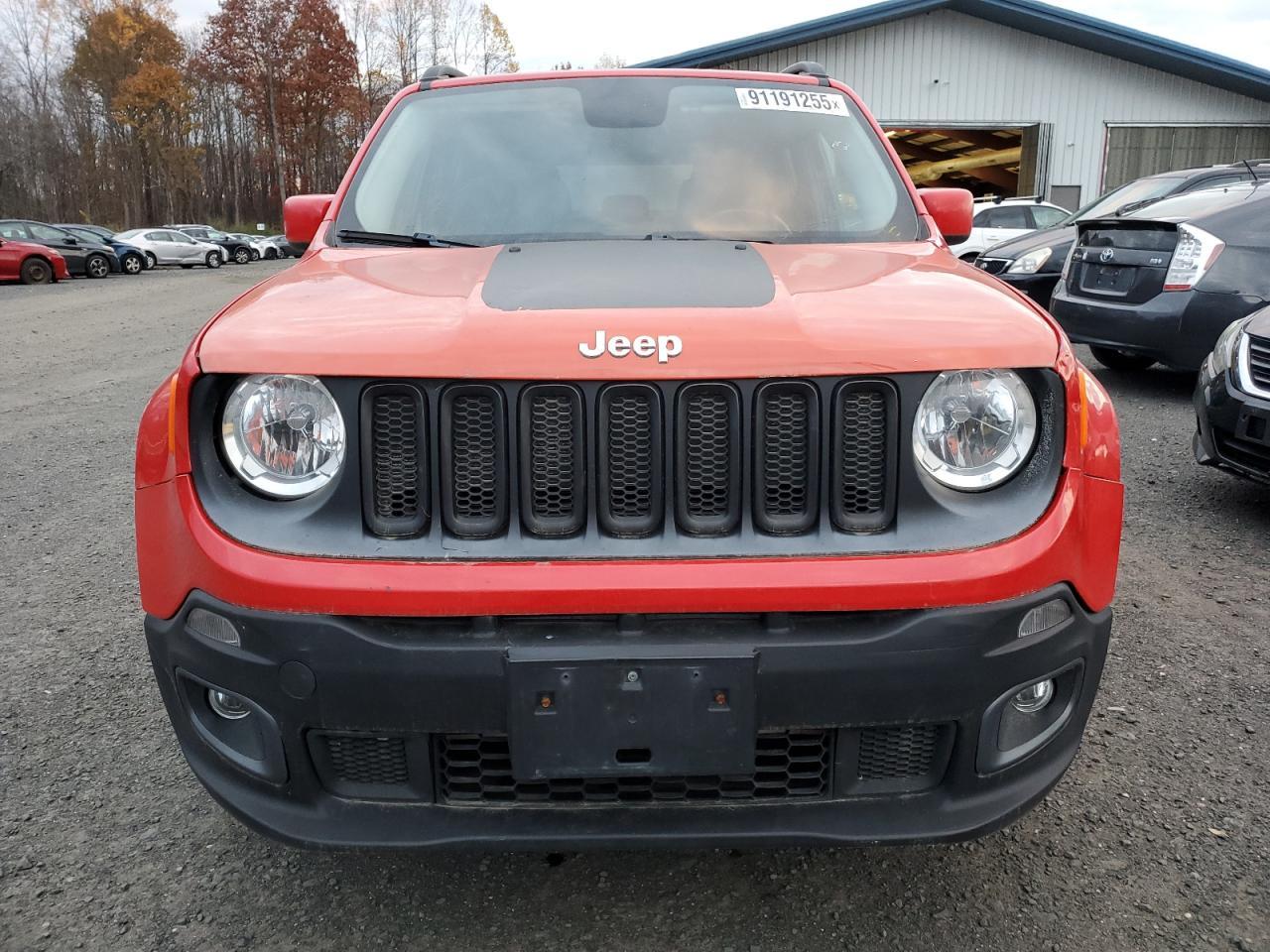 2016 Jeep Renegade, Latitude