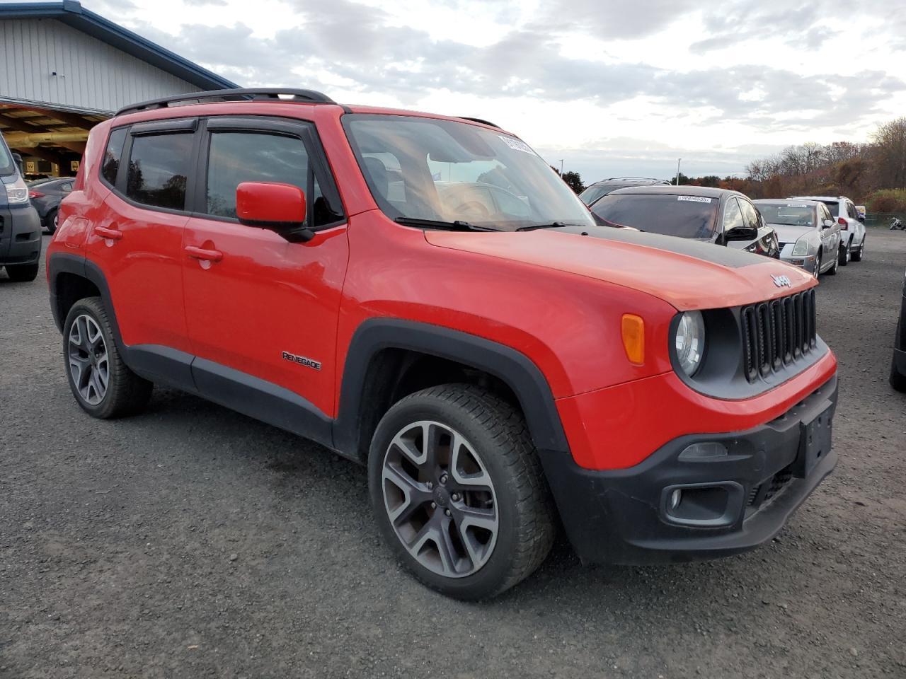 2016 Jeep Renegade, Latitude