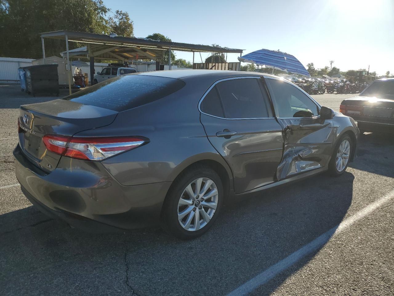 2018 Toyota Camry, L