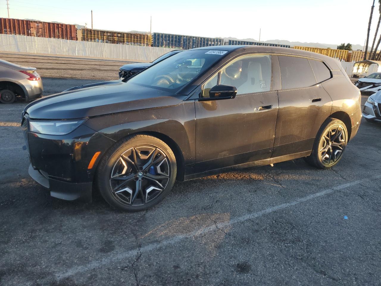 2025 BMW IX, Xdrive50