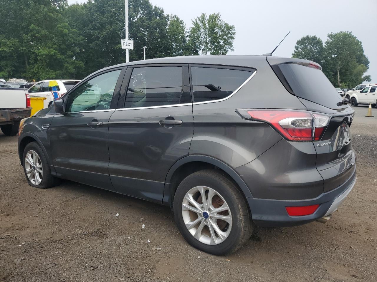2017 Ford Escape, SE