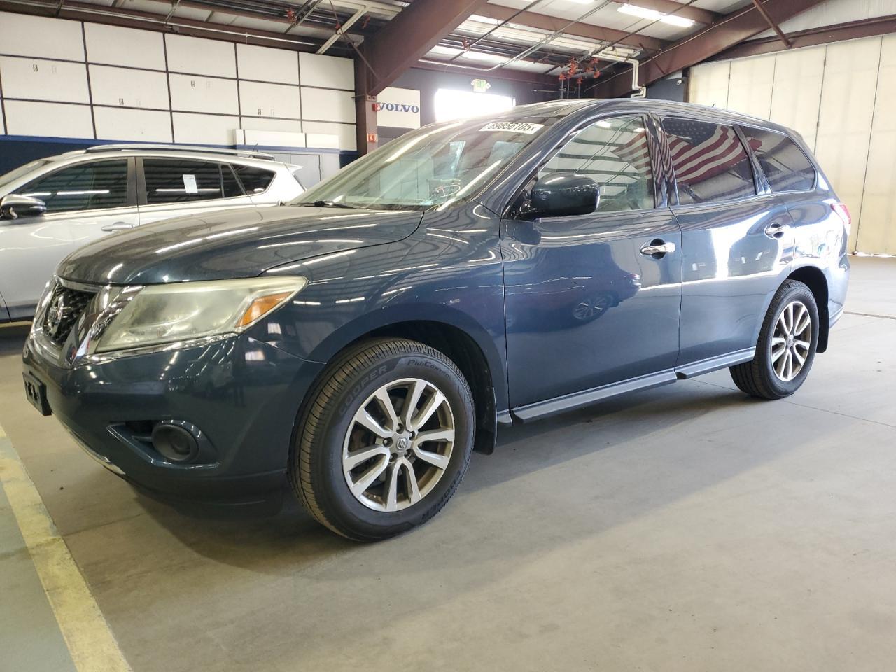 2015 Nissan Pathfinder, S