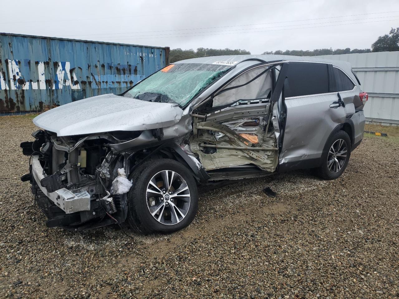 2019 Toyota Highlander, LE