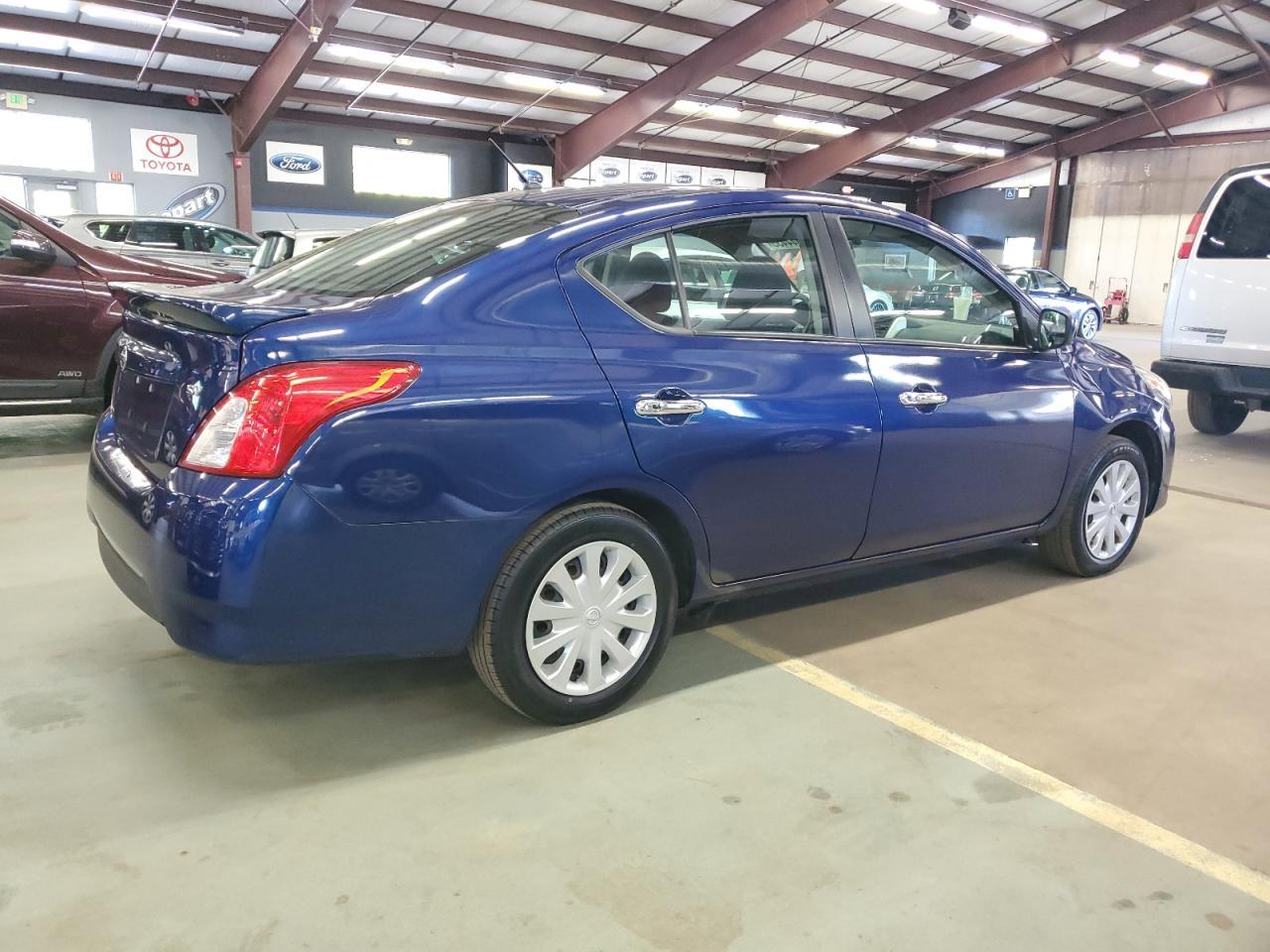 2019 Nissan Versa, S