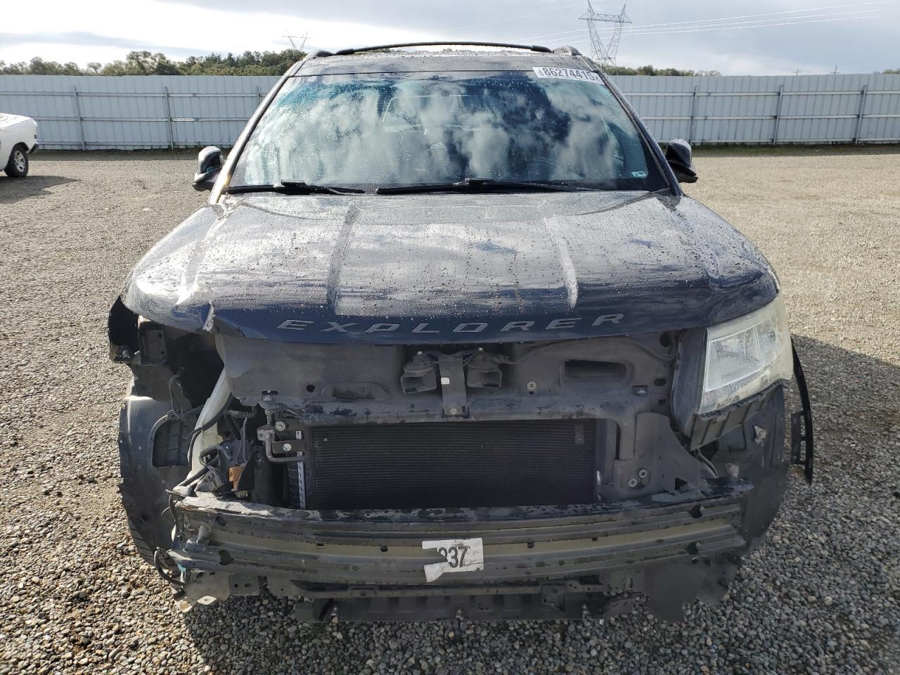 2017 Ford Explorer, Xlt