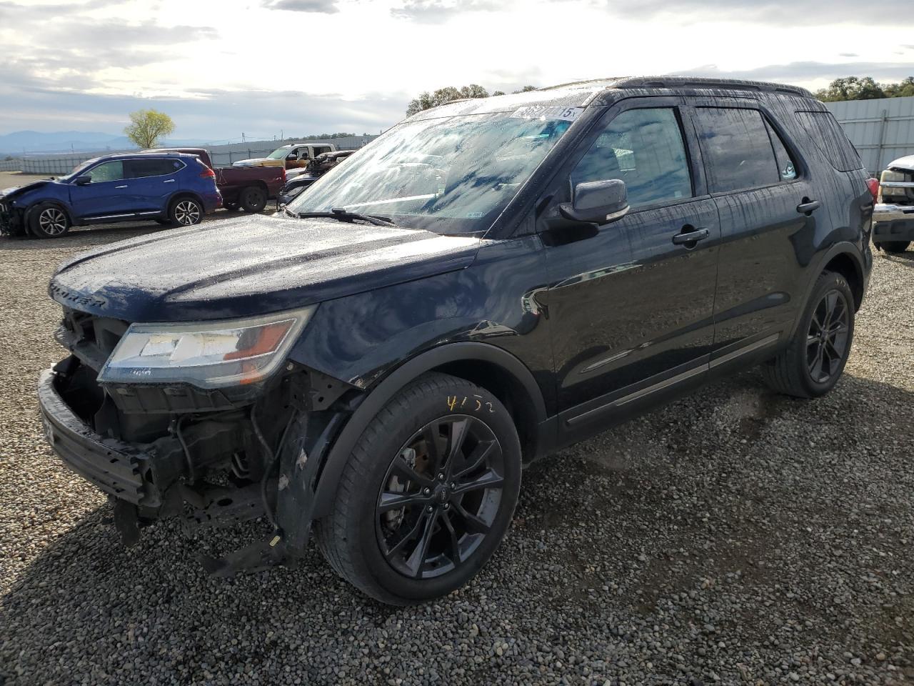 2017 Ford Explorer, Xlt