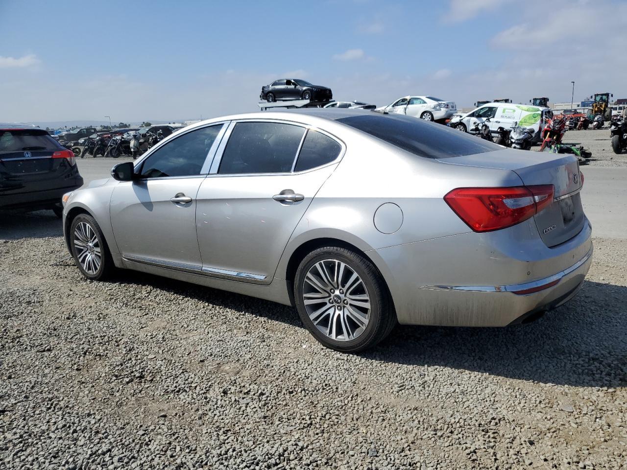 2015 KIA Cadenza, Premium