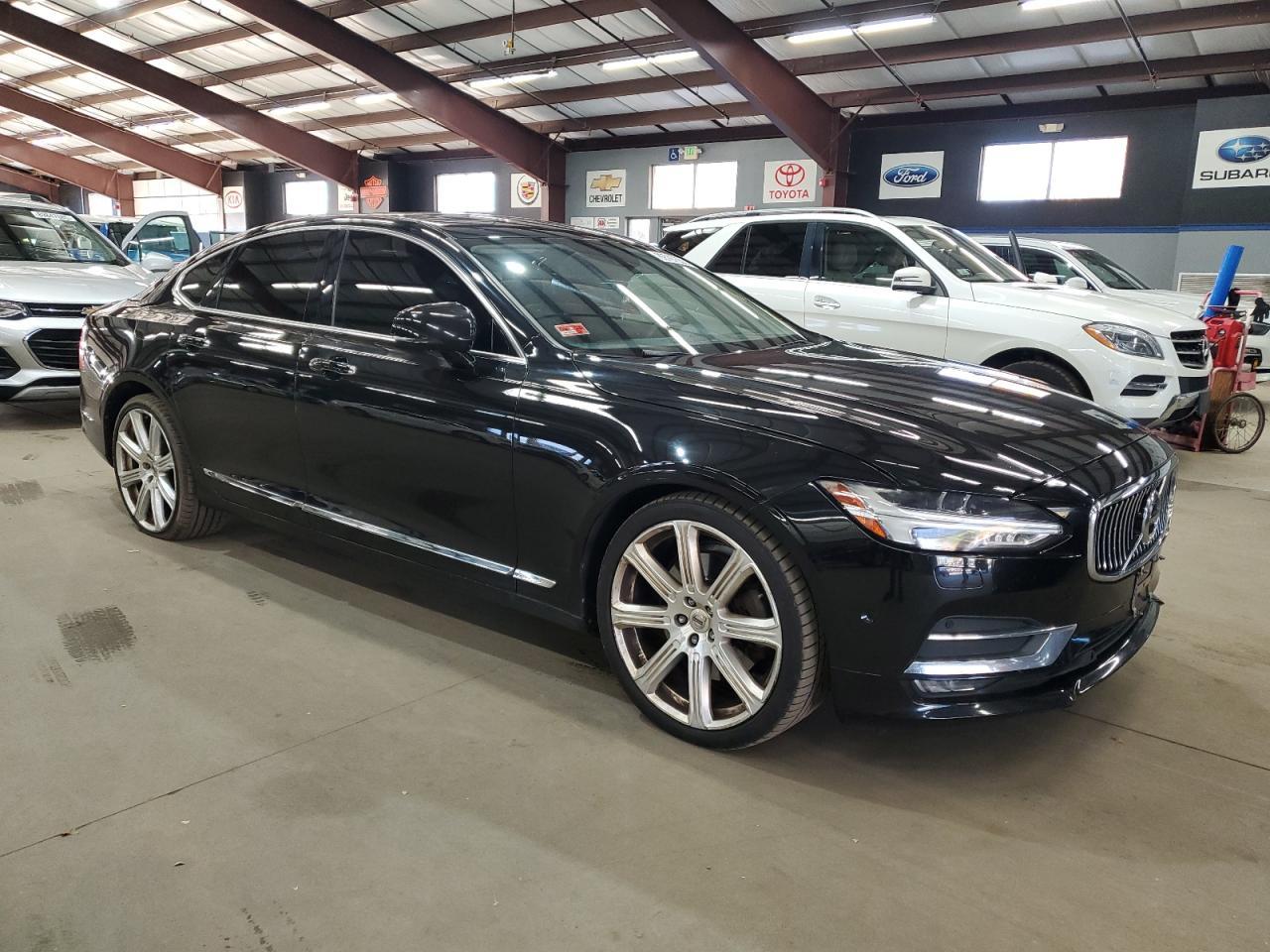2017 Volvo S90, T6 Inscription