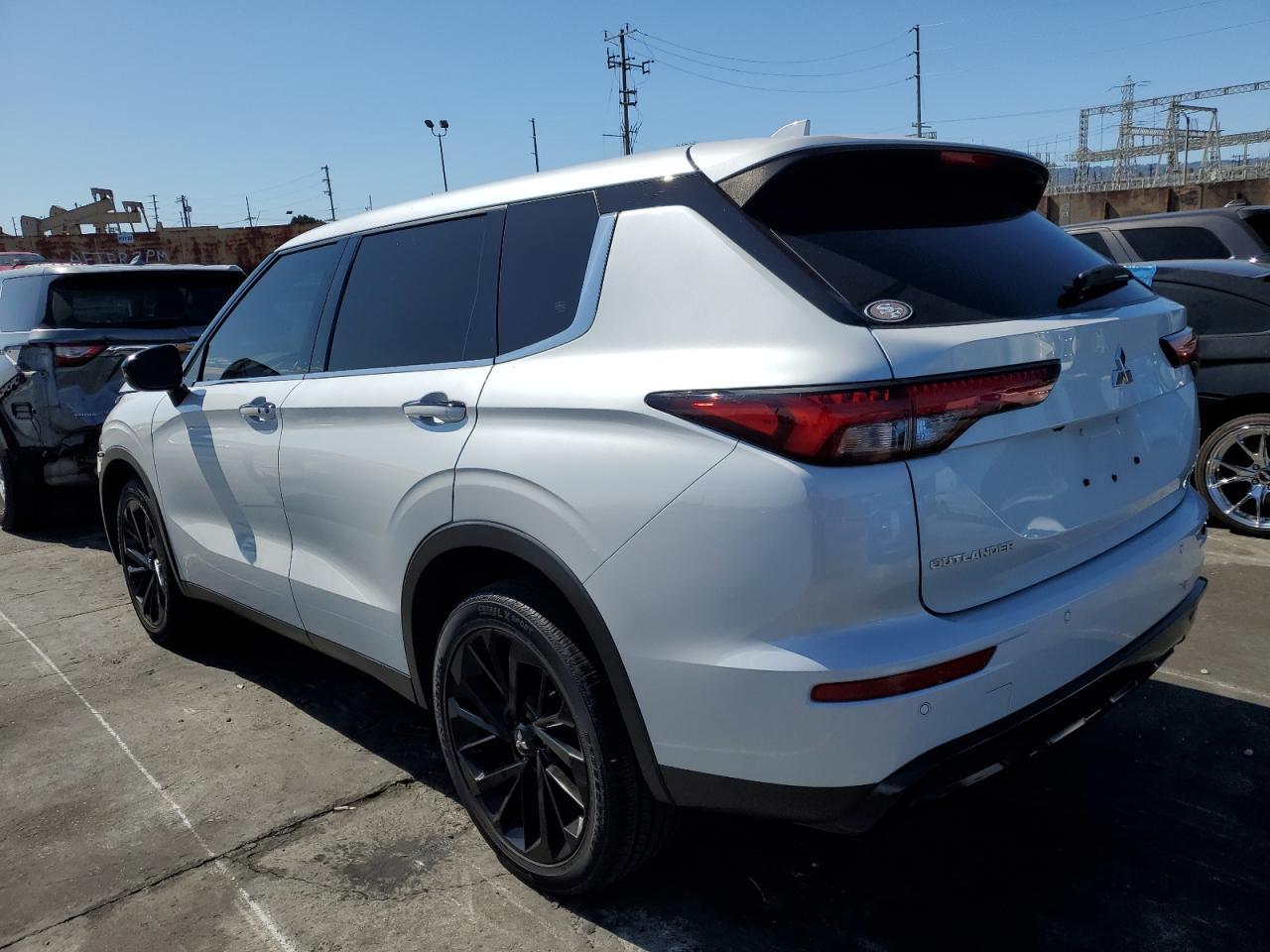 2022 Mitsubishi Outlander, SE
