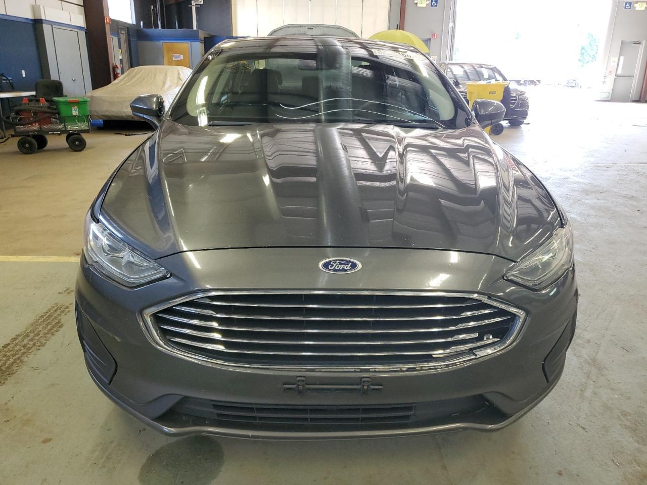 2019 Ford Fusion, SE