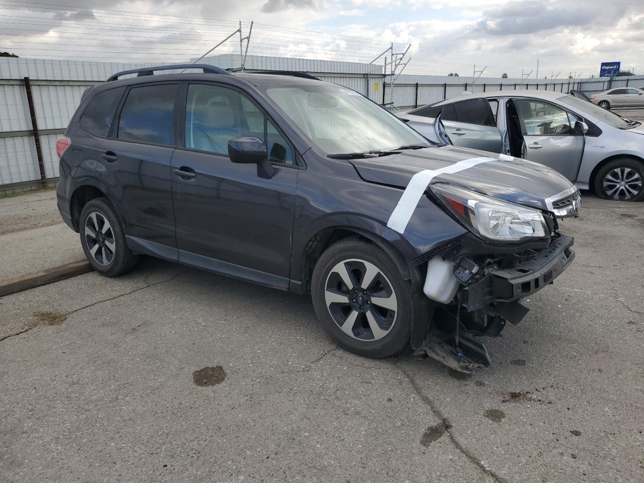 2017 Subaru Forester, 2.5I Pr...