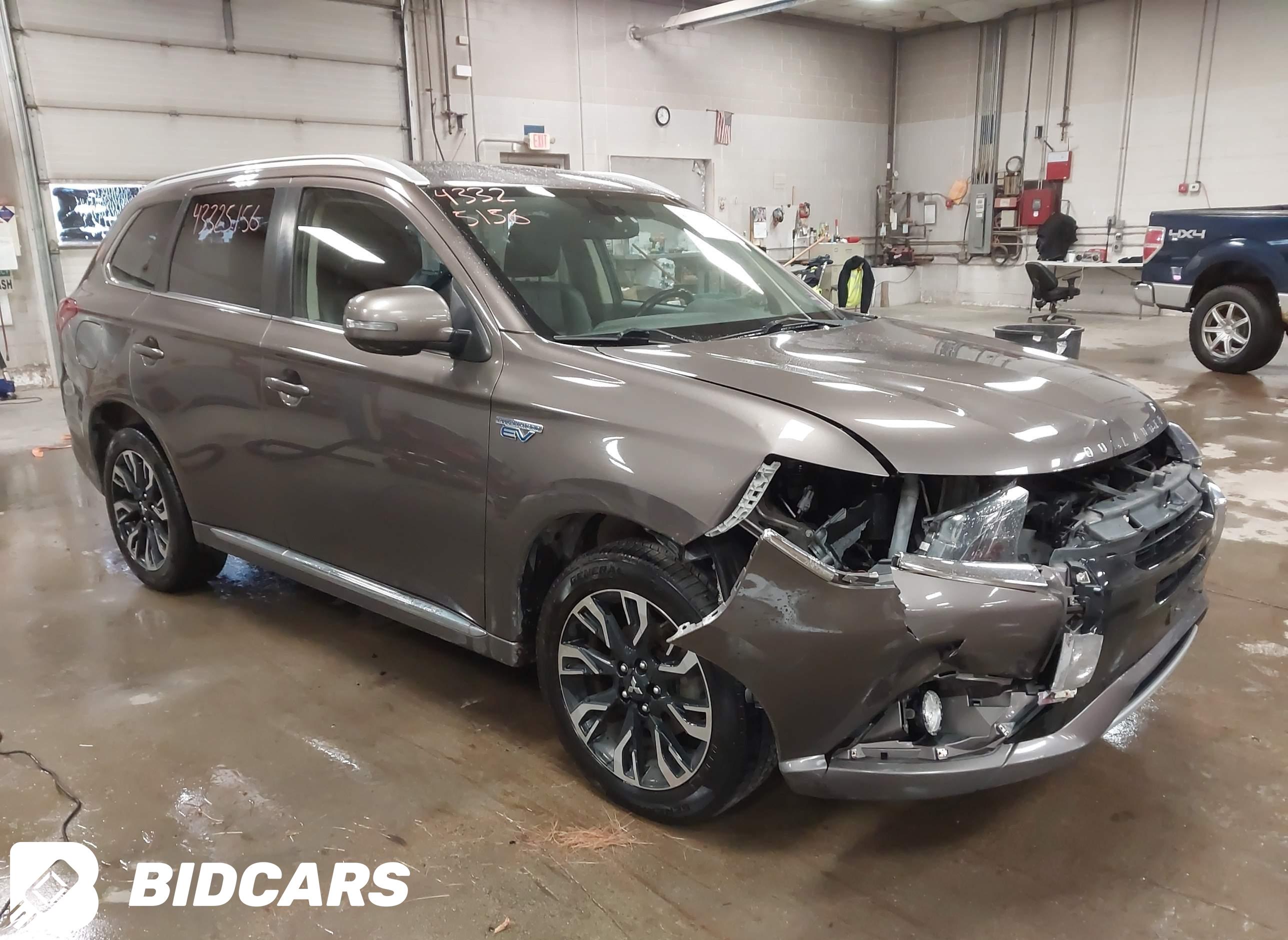 2018 Mitsubishi Outlander, Ph...