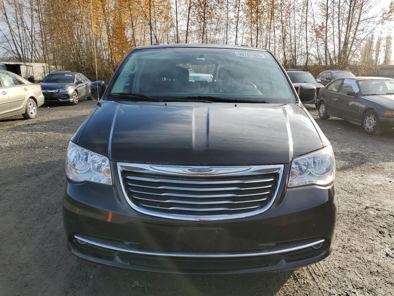 2015 Chrysler Town and Countr...