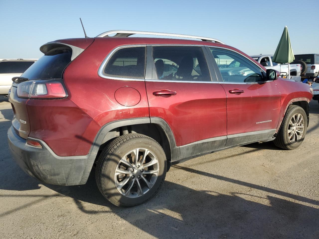 2019 Jeep Cherokee, Latitude...