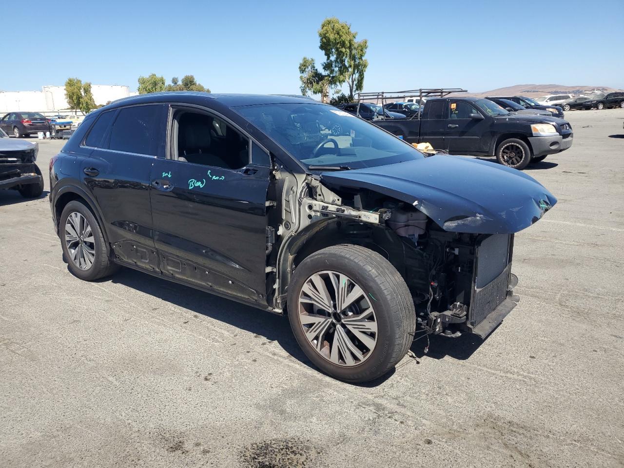 2023 Audi Q4, Premium Plus