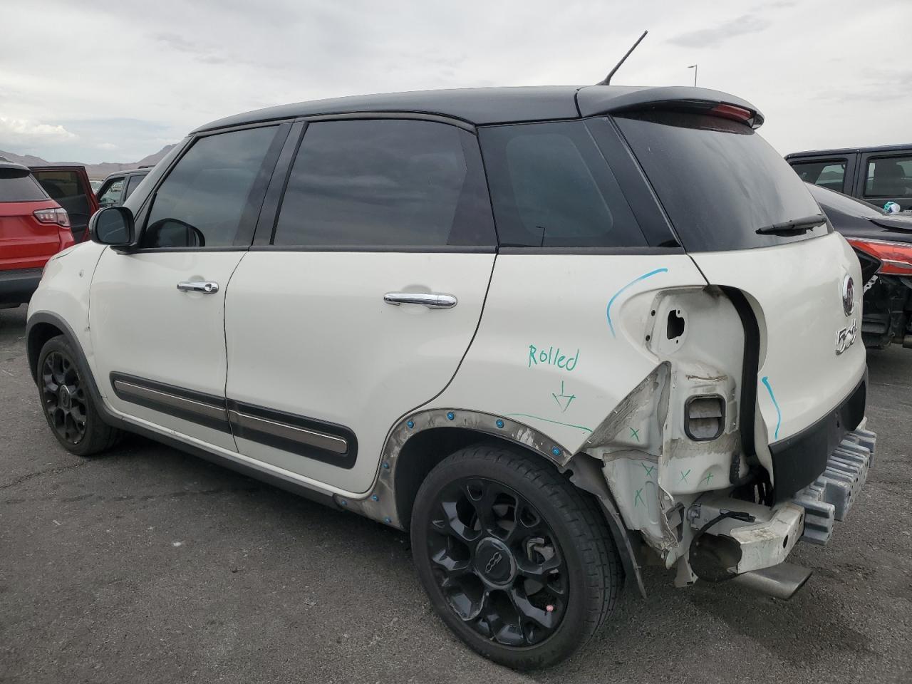 2016 Fiat 500L, Trekking