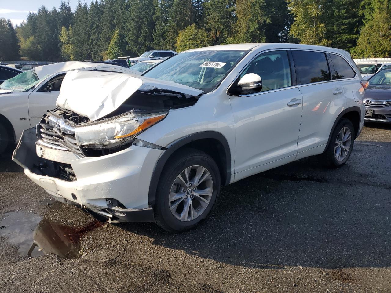 2016 Toyota Highlander, LE