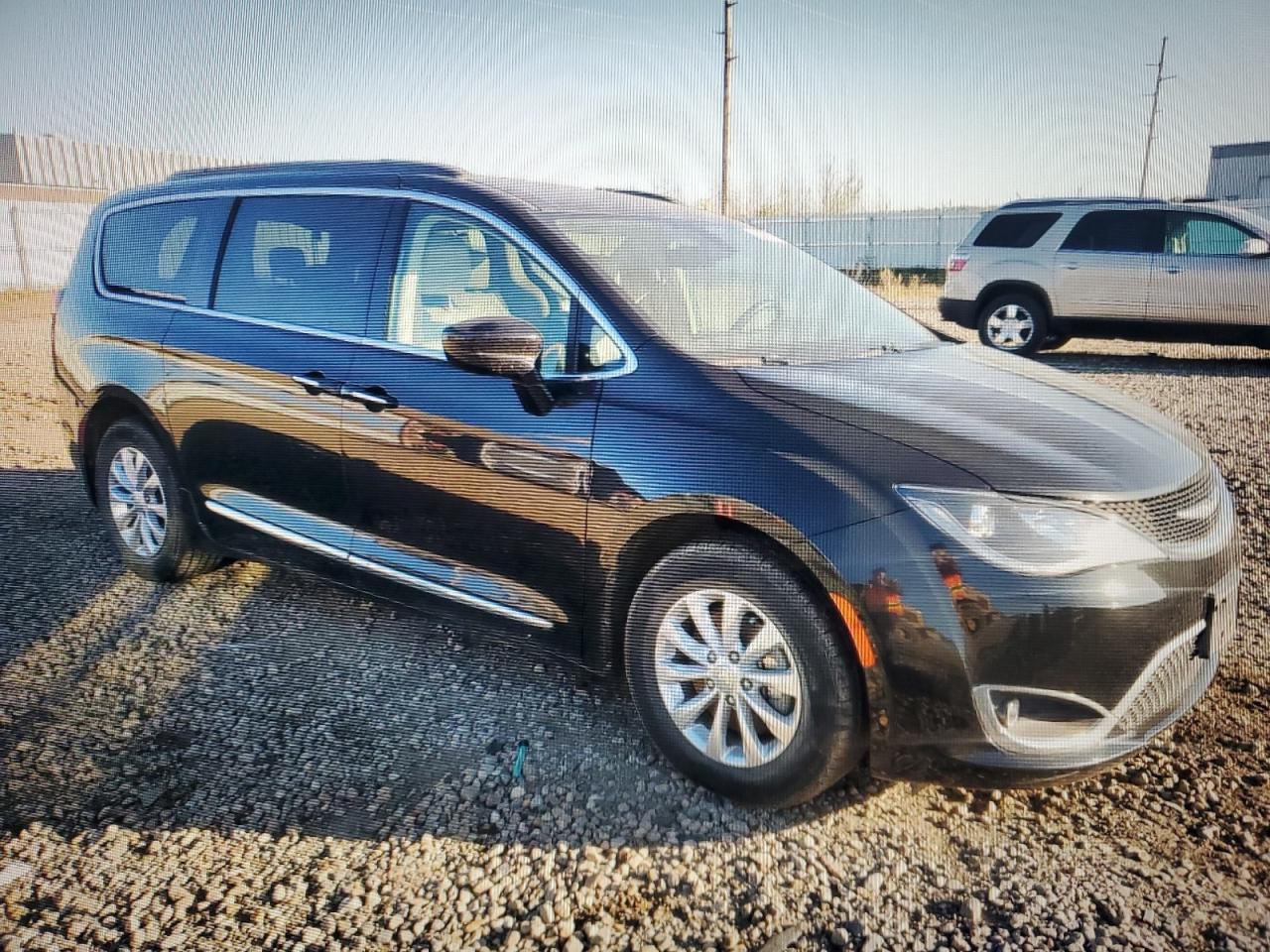 2017 Chrysler Pacifica, Touri...