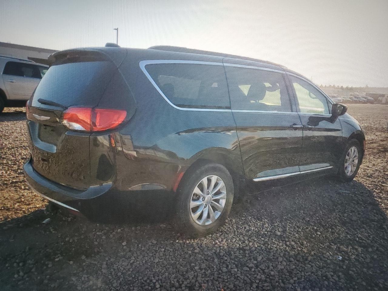 2017 Chrysler Pacifica, Touri...