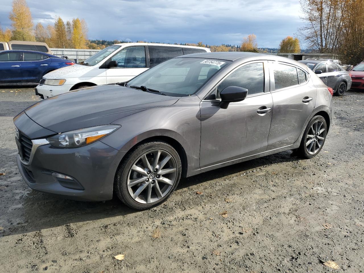 2018 Mazda 3, Touring