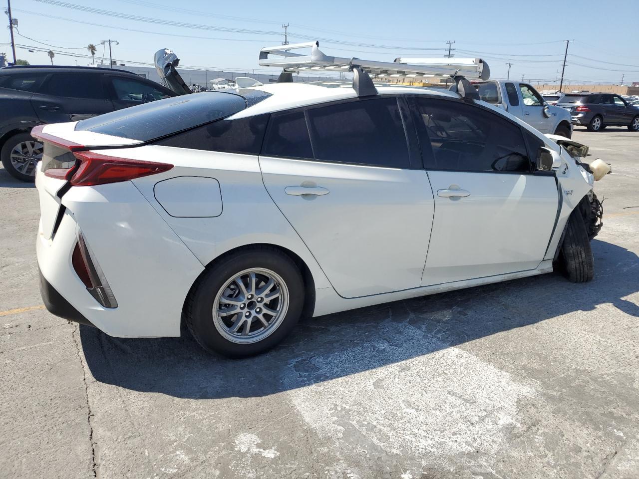 2020 Toyota Prius, LE