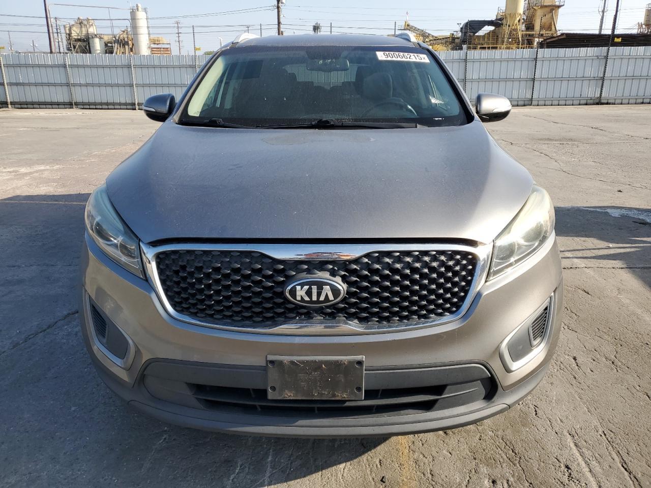 2017 KIA Sorento, LX