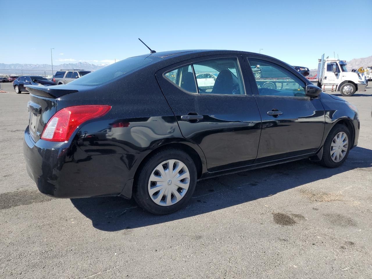 2016 Nissan Versa, S