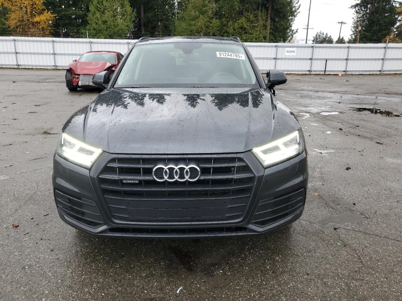 2020 Audi Q5, Premium Plus