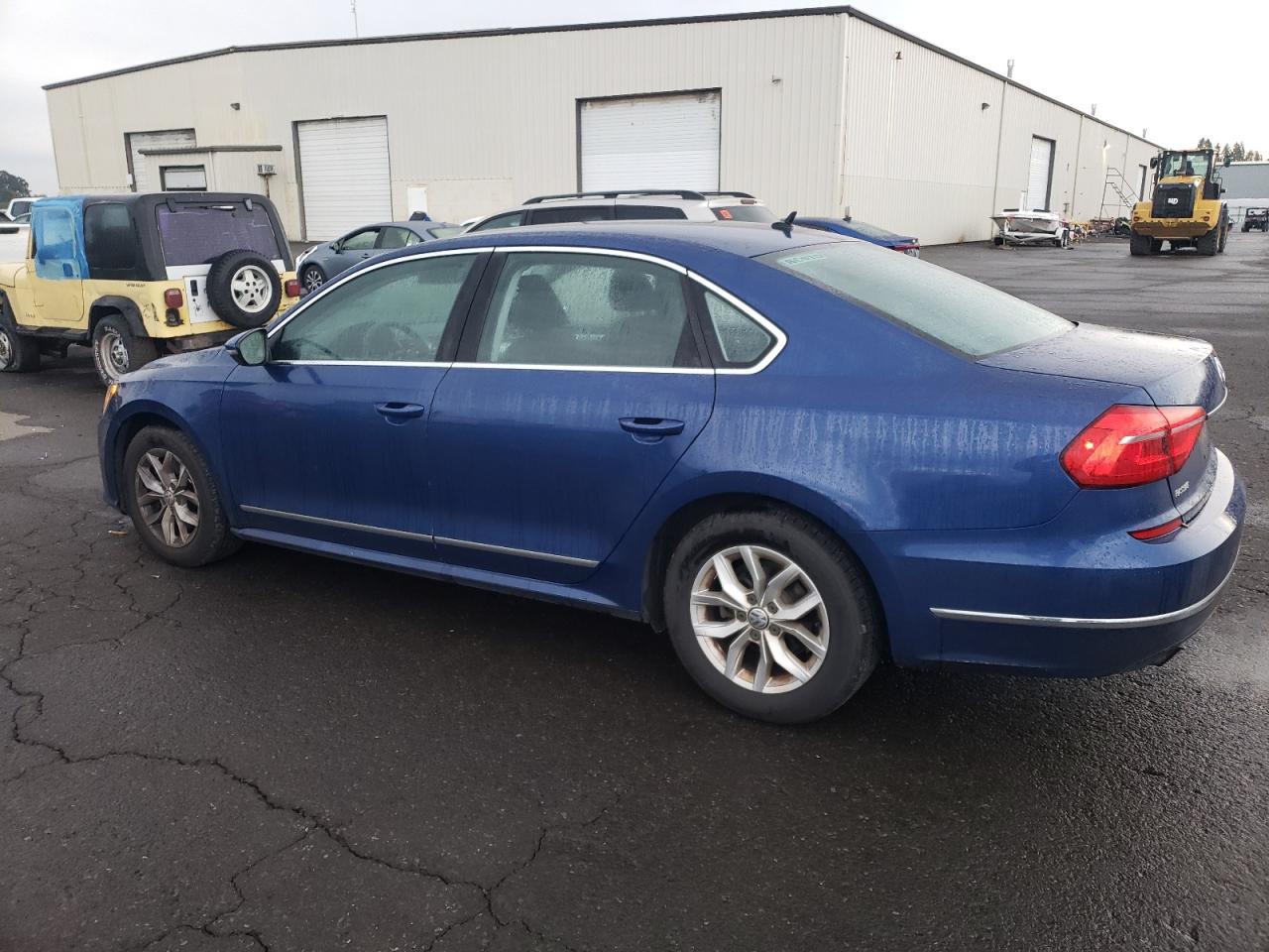 2016 Volkswagen Passat, S