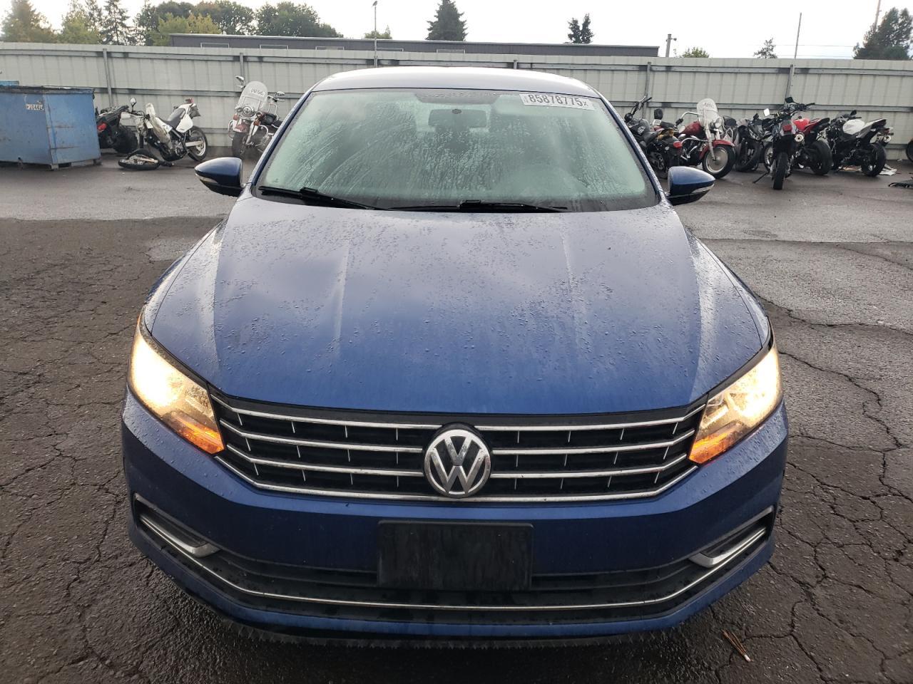 2016 Volkswagen Passat, S