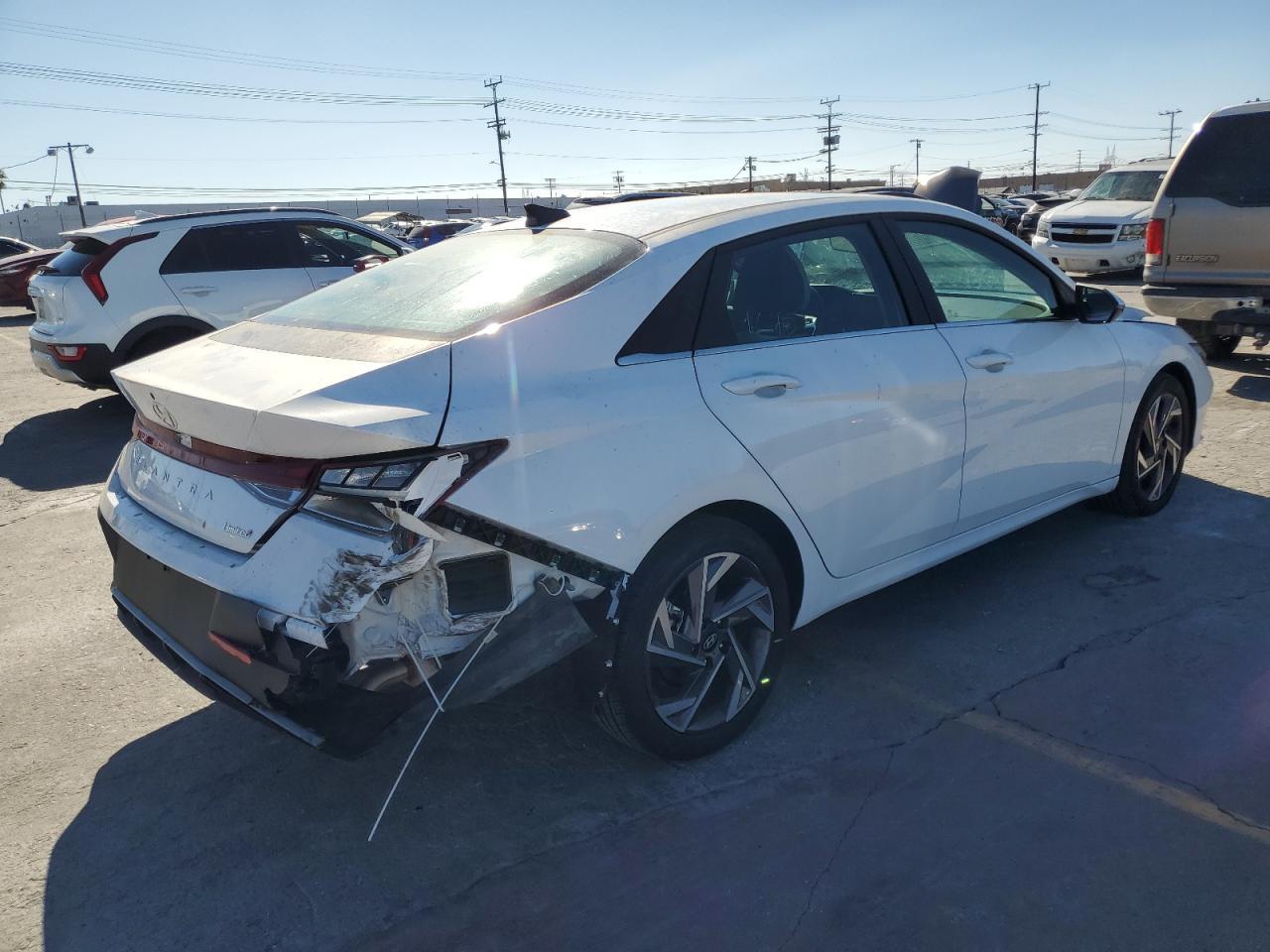 2025 Hyundai Elantra, Limited