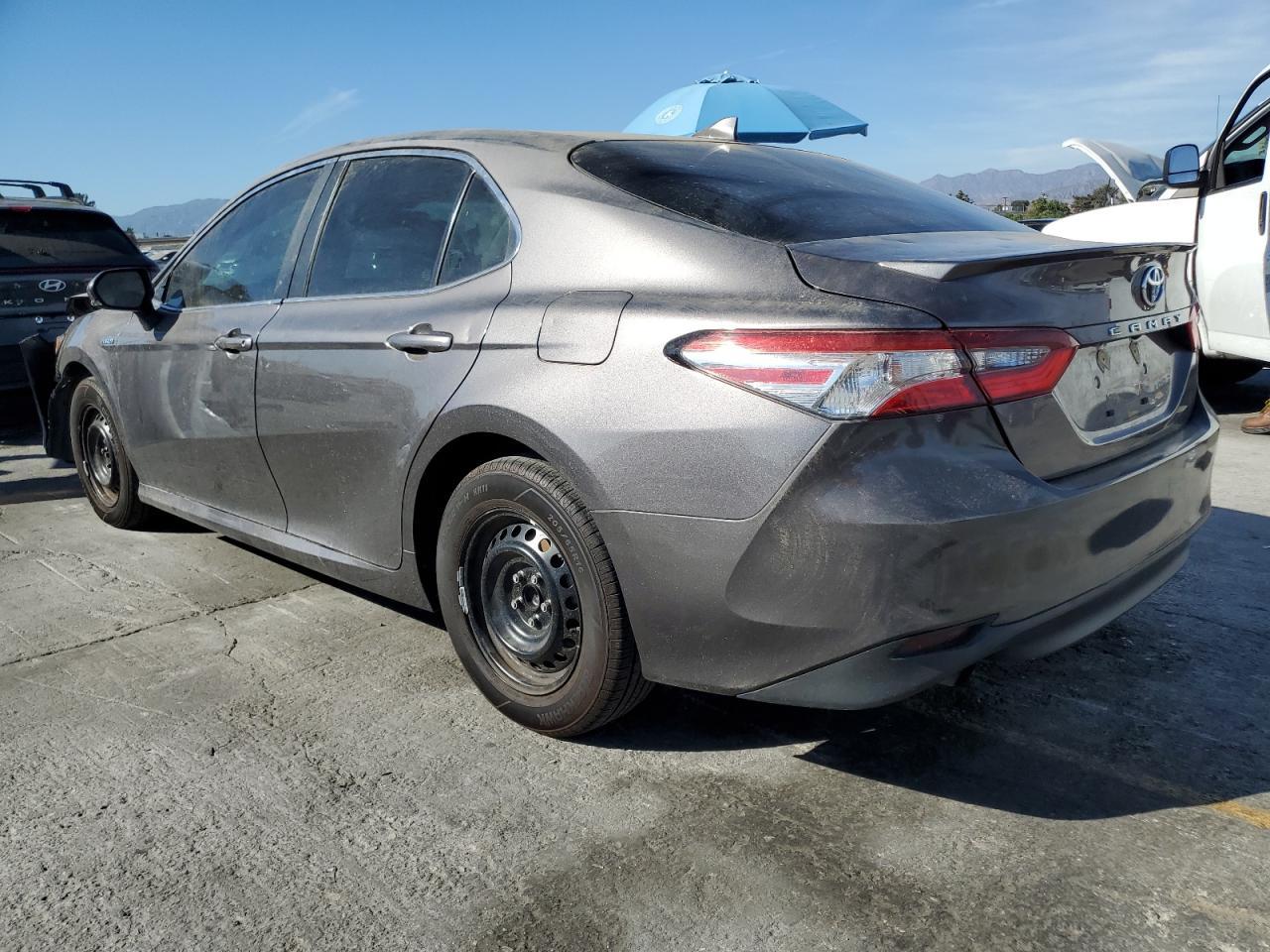 2020 Toyota Camry, LE