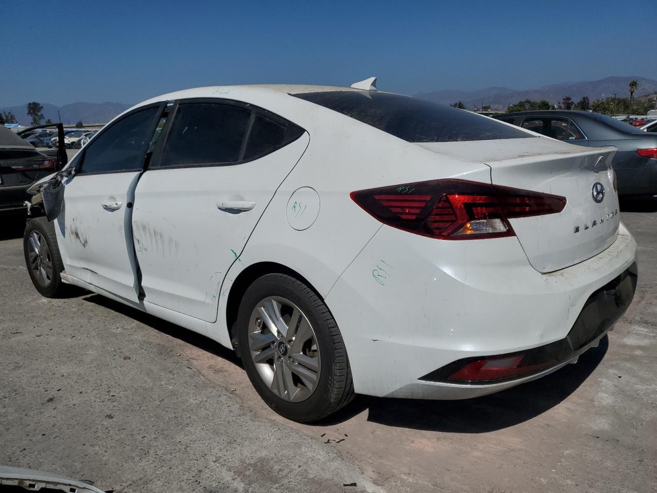 2019 Hyundai Elantra, Sel
