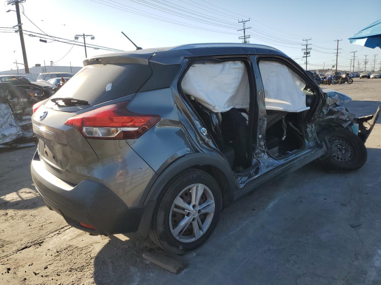 2018 Nissan Kicks, S