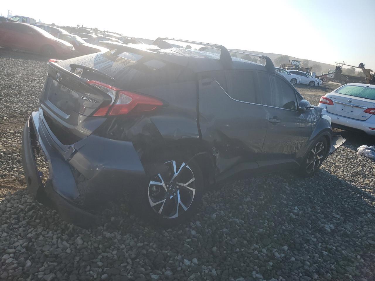 2019 Toyota C-HR, Xle