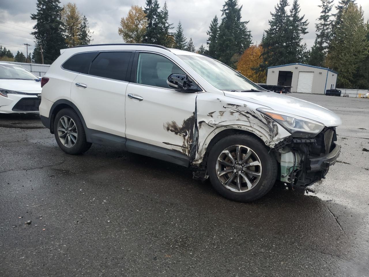 2017 Hyundai Santa Fe, SE