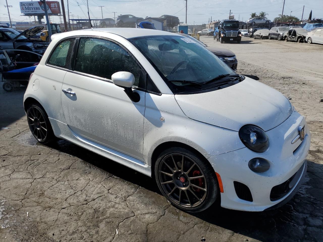 2017 Fiat 500, Abarth