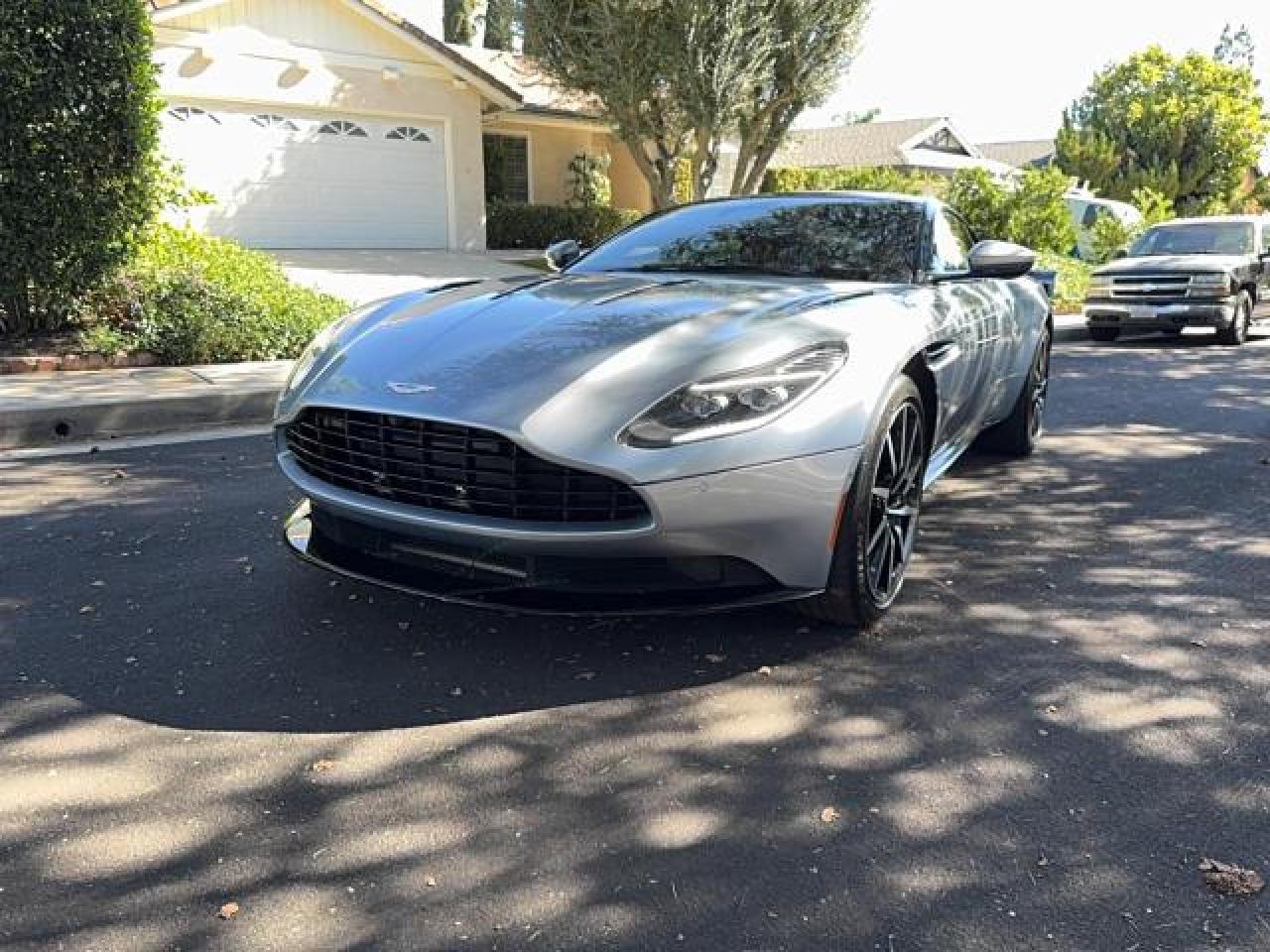 2017 Aston Martin DB11
