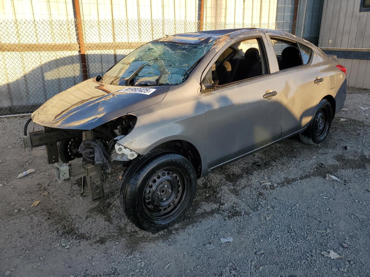 2016 Nissan Versa, S