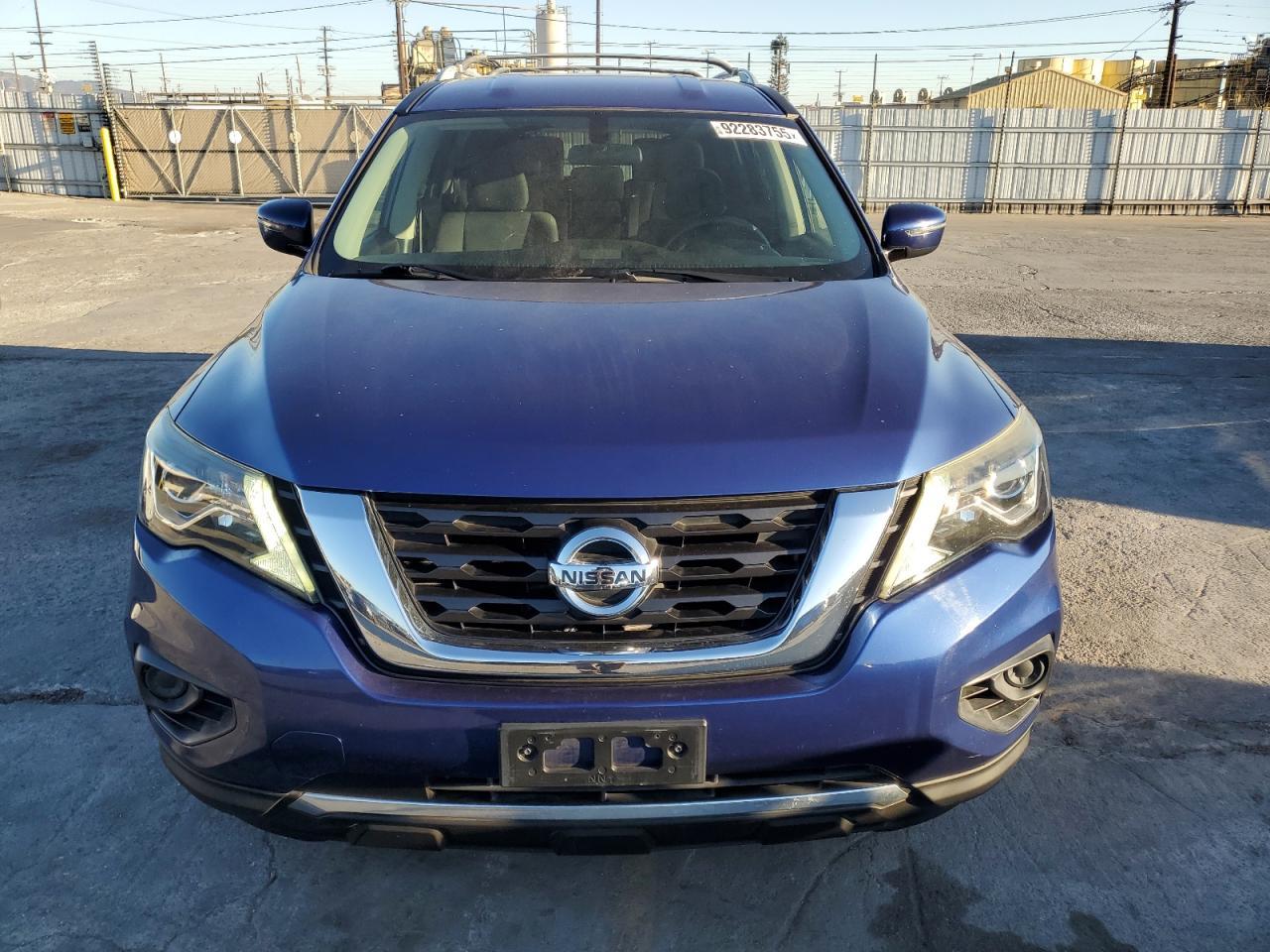 2020 Nissan Pathfinder, S