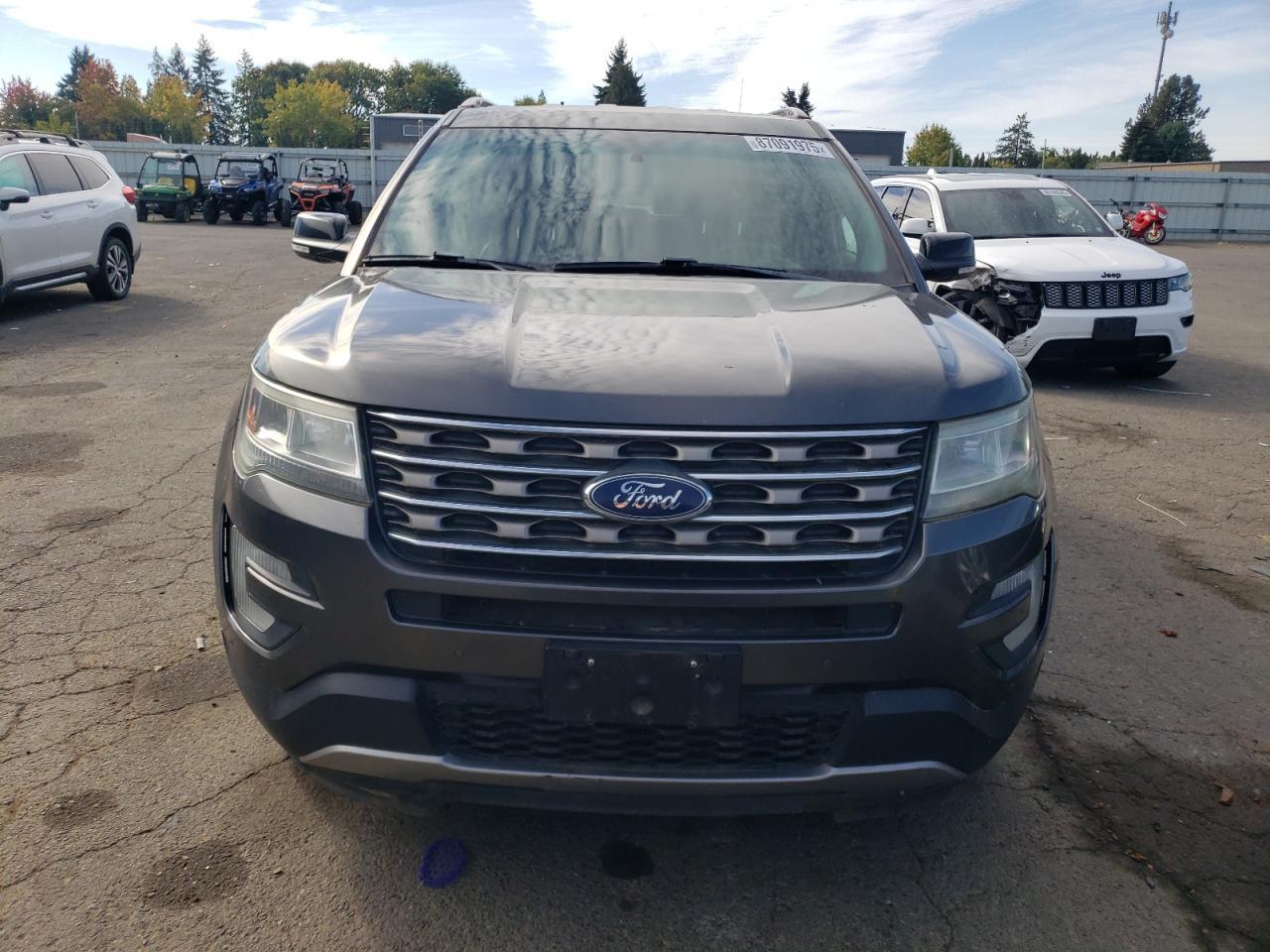 2016 Ford Explorer, Xlt