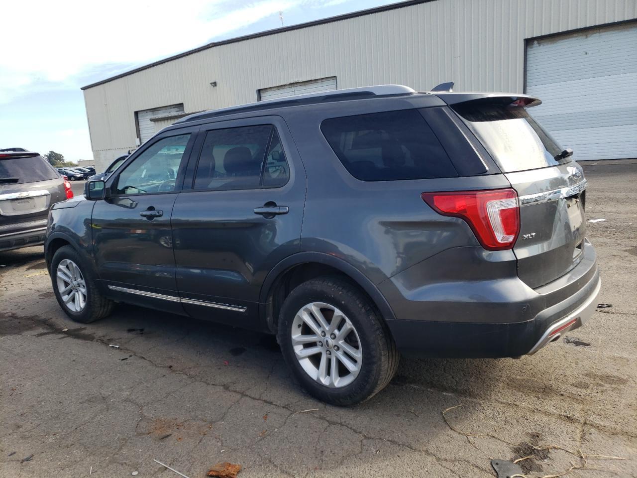 2016 Ford Explorer, Xlt