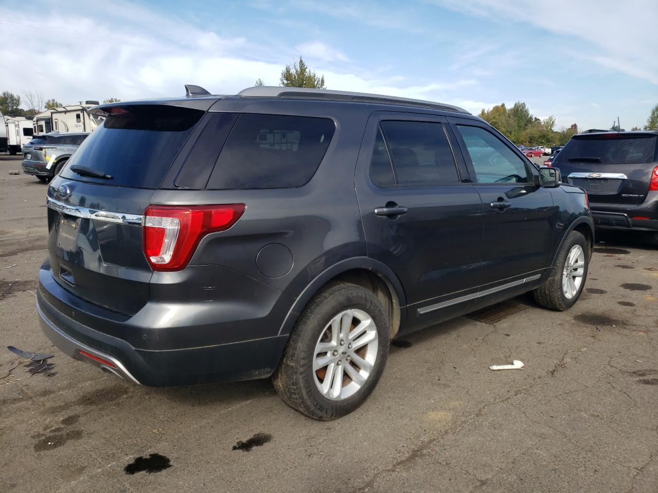 2016 Ford Explorer, Xlt