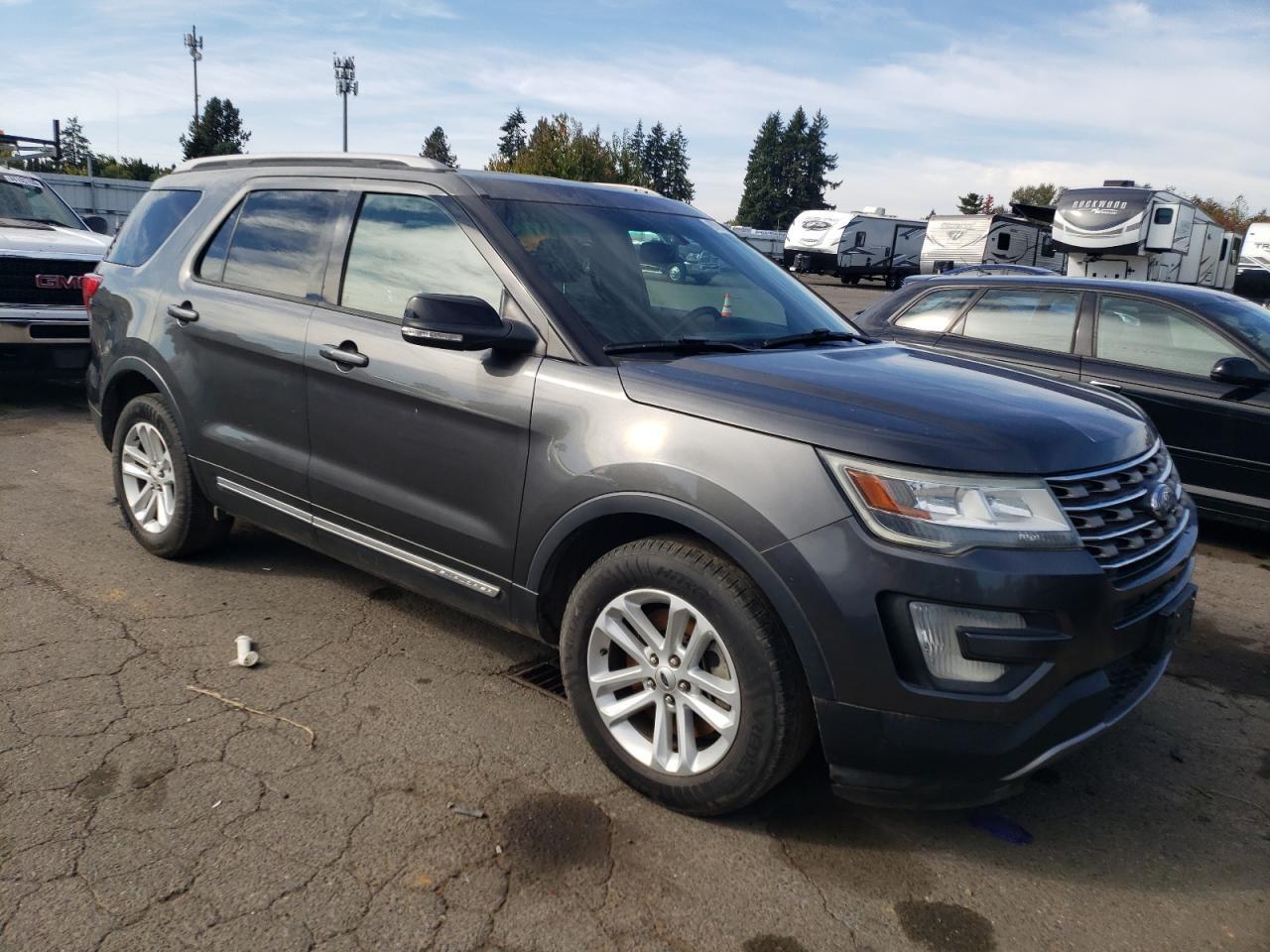 2016 Ford Explorer, Xlt