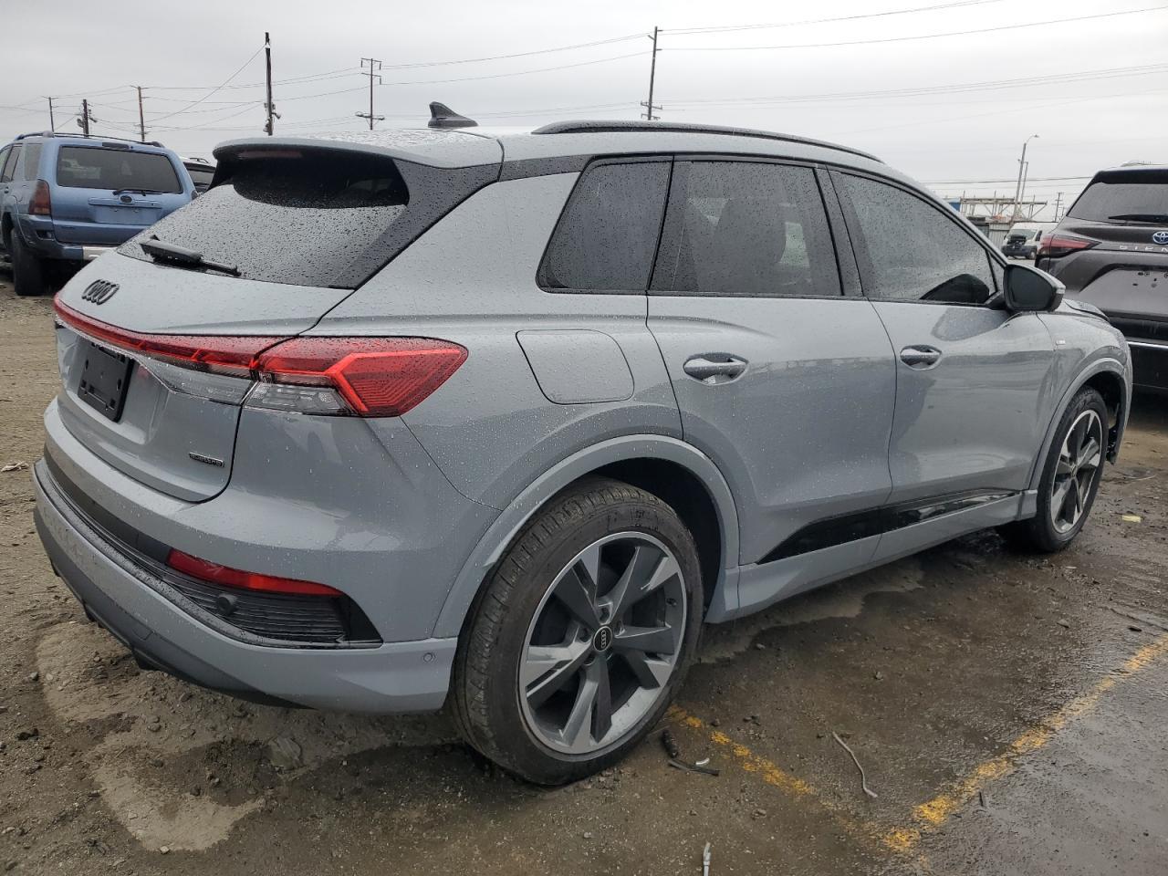 2024 Audi Q4, Premium Plus
