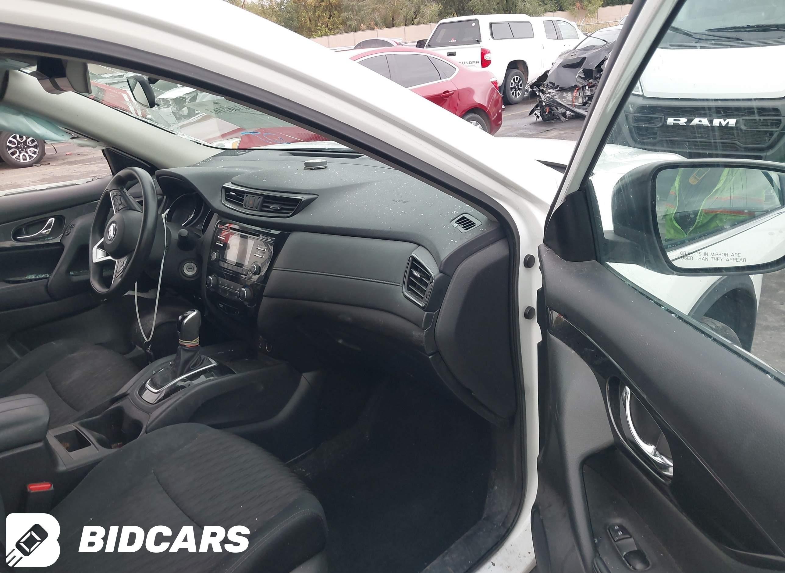 2017 Nissan Rogue, S