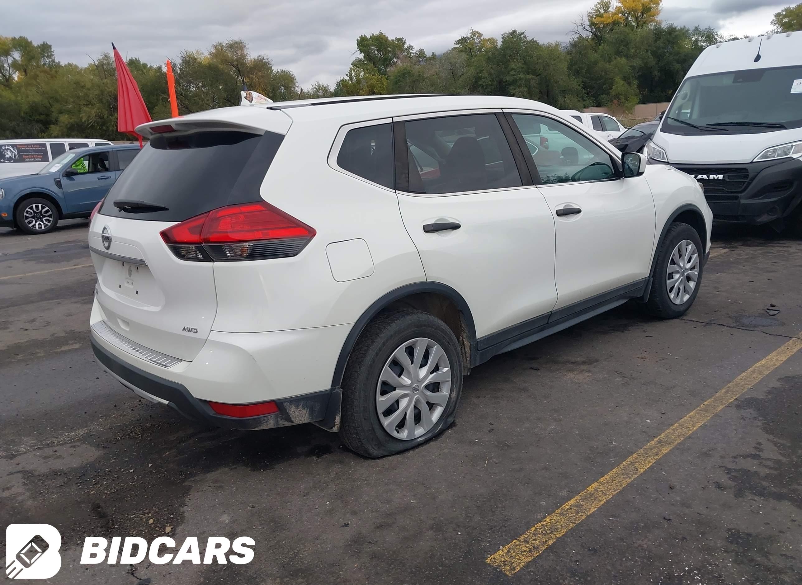 2017 Nissan Rogue, S