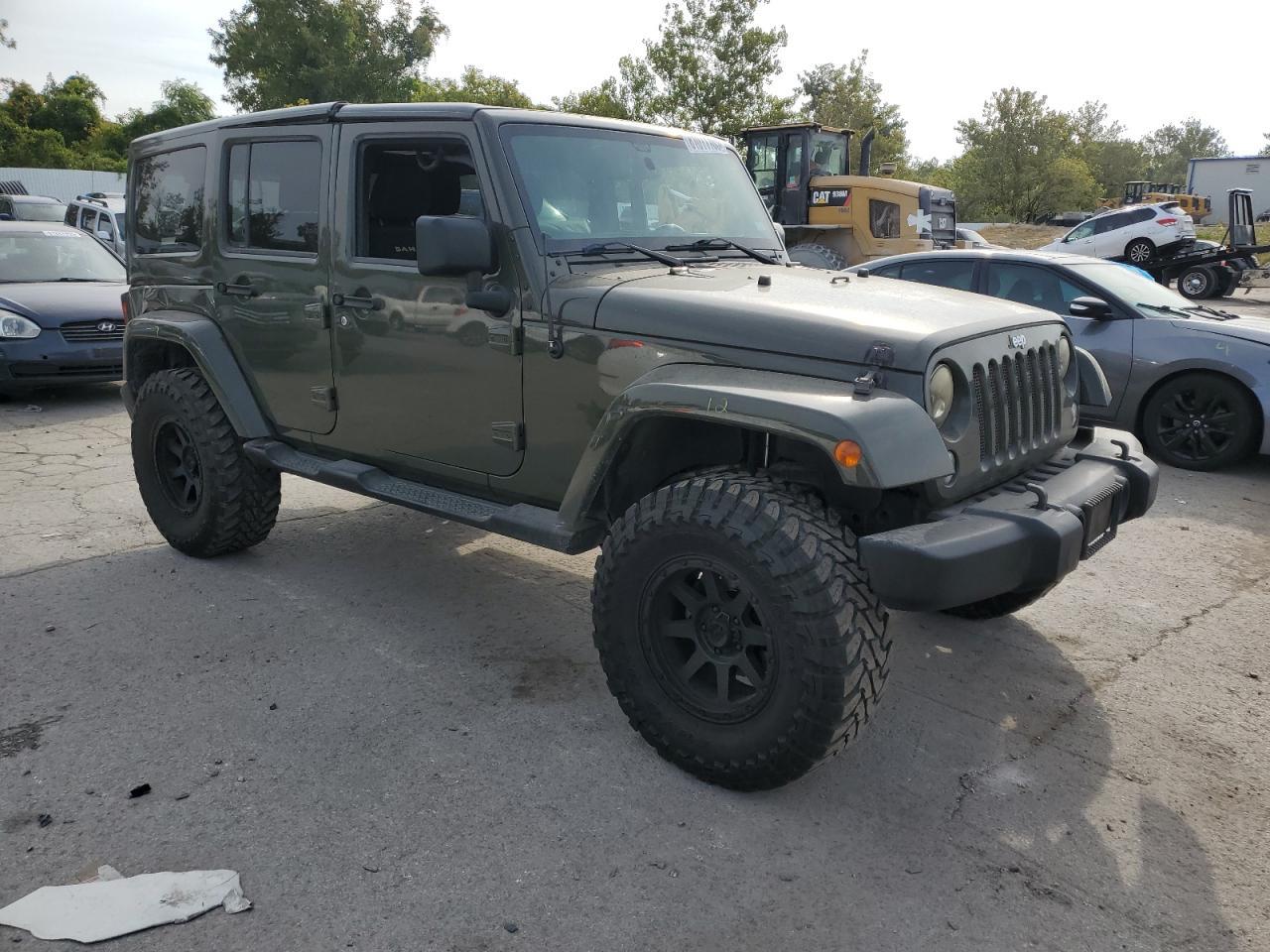 2015 Jeep Wrangler, Sahara