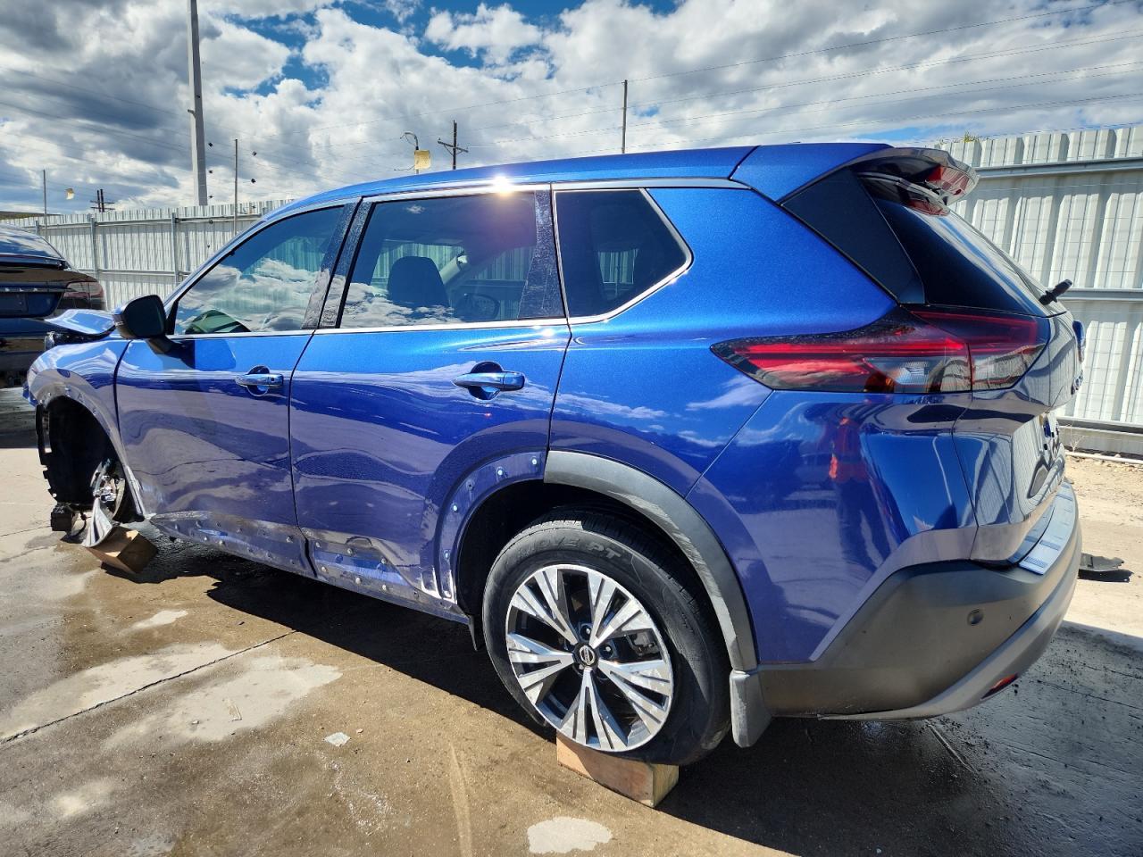 2021 Nissan Rogue, SV