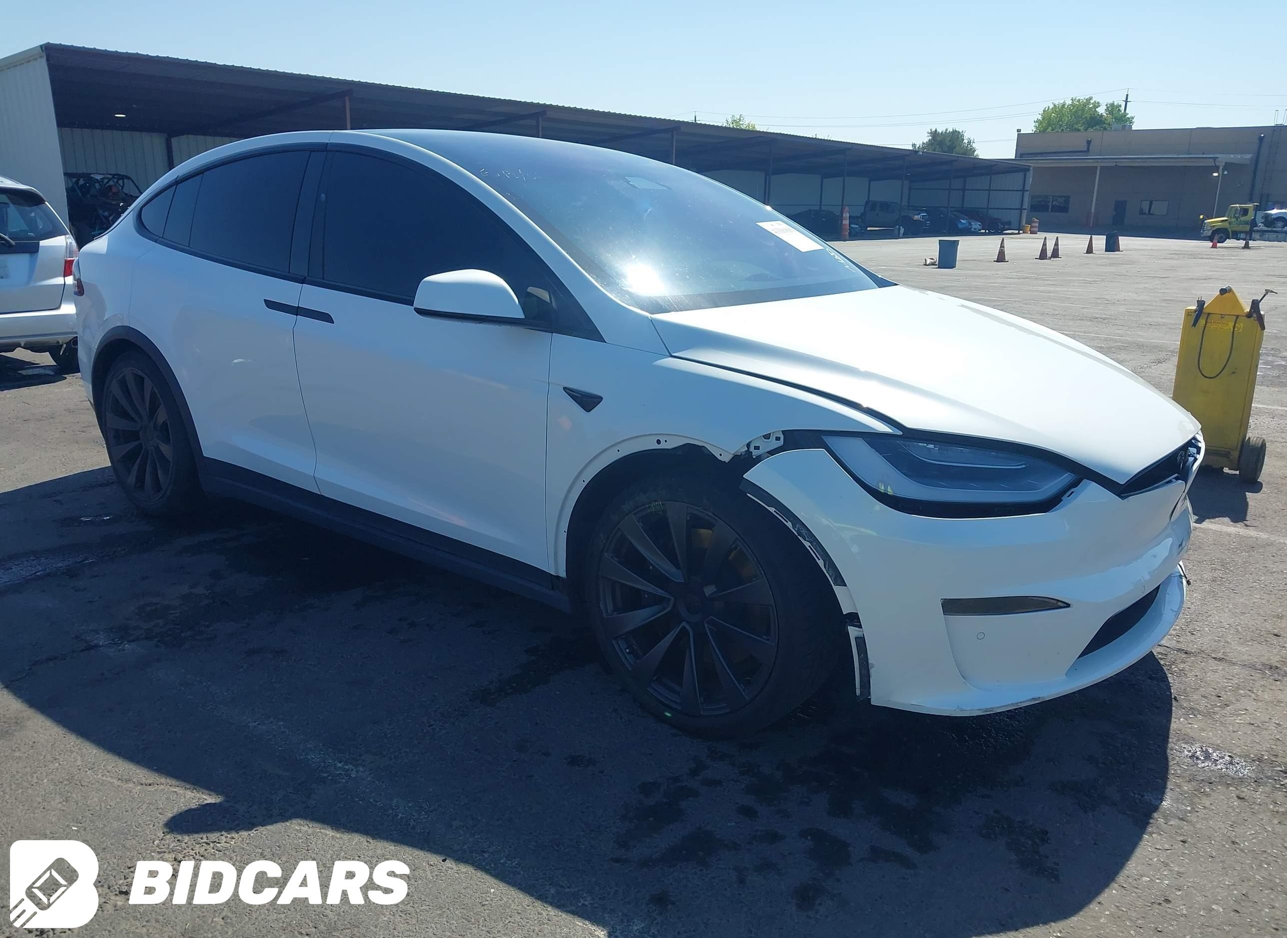 2022 Tesla Model X, Plaid Tri...